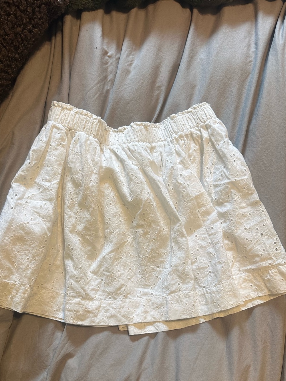 C&C California White Eyelet Elastic Waist Mini Skirt